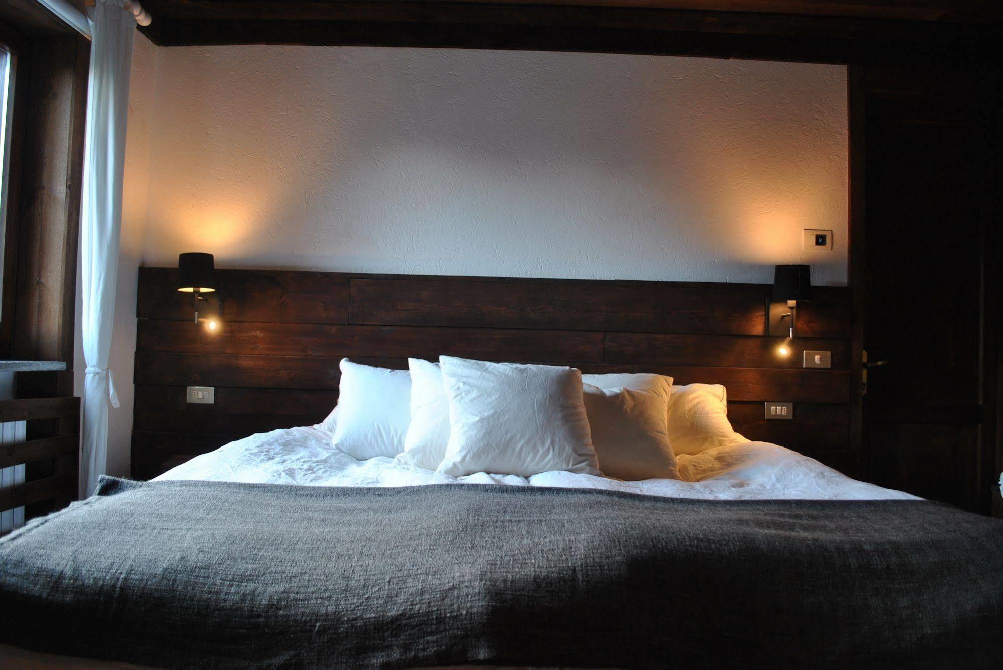 Hotell Millefiori- Alpine Event Lodge Valtournenche Bagian luar foto
