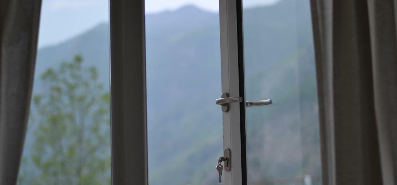 Hotell Millefiori- Alpine Event Lodge Valtournenche Bagian luar foto