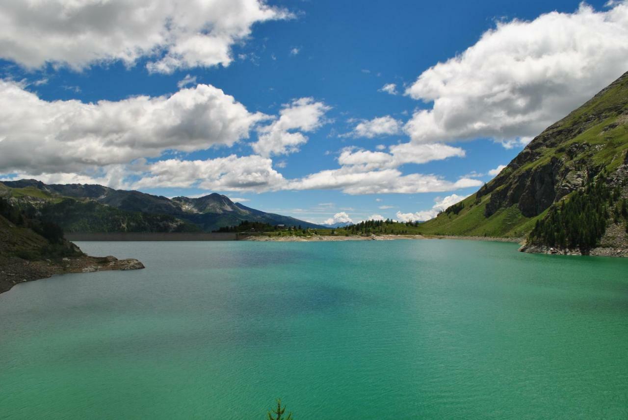 Hotell Millefiori- Alpine Event Lodge Valtournenche Bagian luar foto