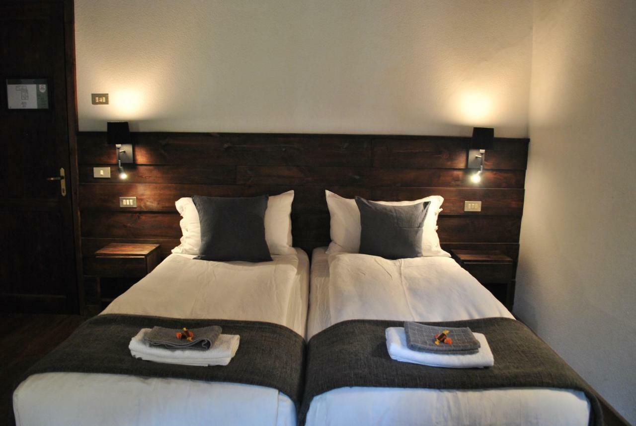 Hotell Millefiori- Alpine Event Lodge Valtournenche Bagian luar foto