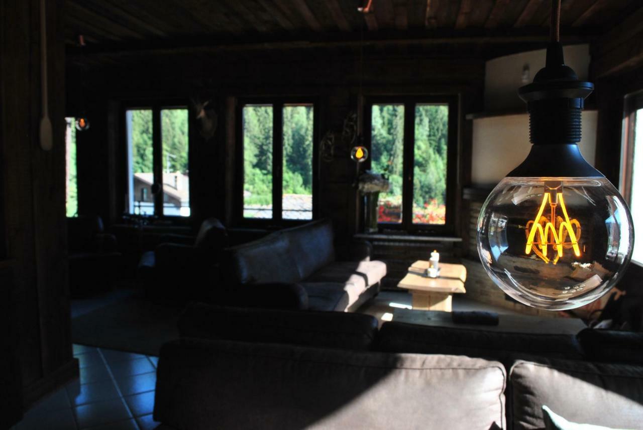 Hotell Millefiori- Alpine Event Lodge Valtournenche Bagian luar foto